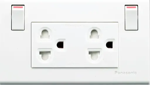 [9CLS200273] Replacement Service : PANASONIC single socket unit 3 gang PANASONIC model LEAF, white, with cover