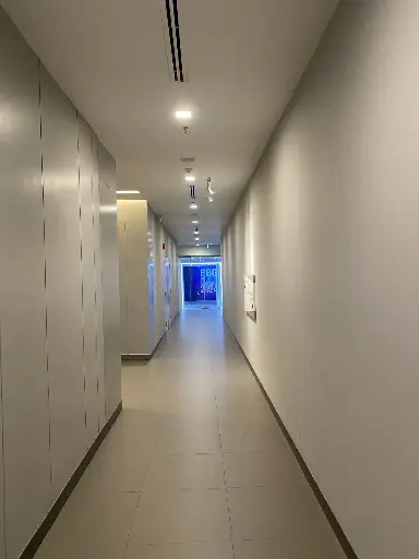 [CASE000163] The corridor ceiling has water leakage.
